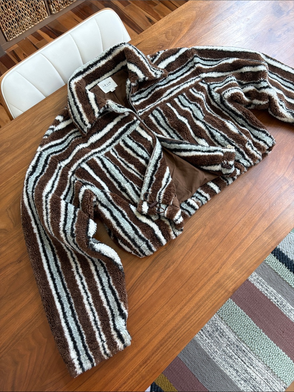 Le Lis Striped Teddy Faux Shearling Cropped Jacket Size Small - Picture 5 of 8
